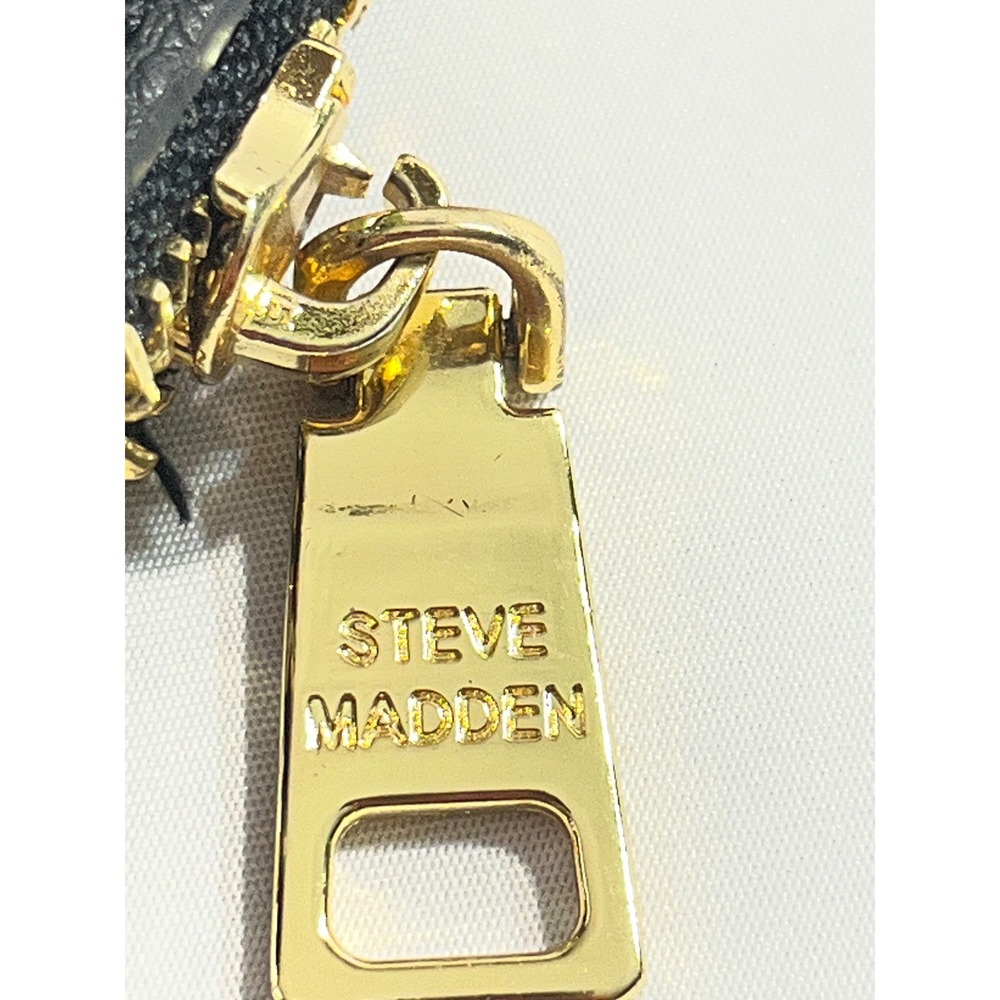 VTG Steve Madden Pebbled Faux Leather Wristlet Clutch Women Black Pocket
Y2K - Picture 7 of 10